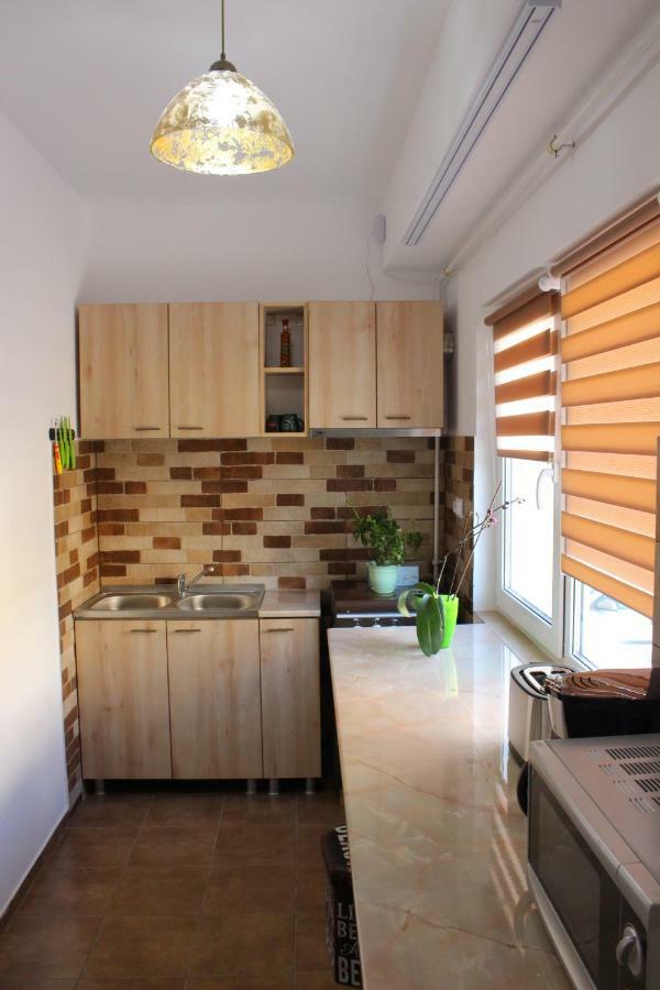 Still Apartament Крайова Экстерьер фото